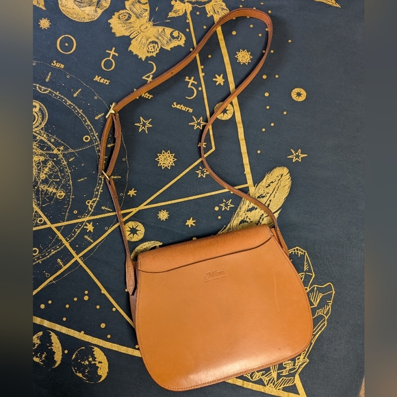 Mimi Berry of London Tan Peggy Leather Crossbody - Picture 5 of 11